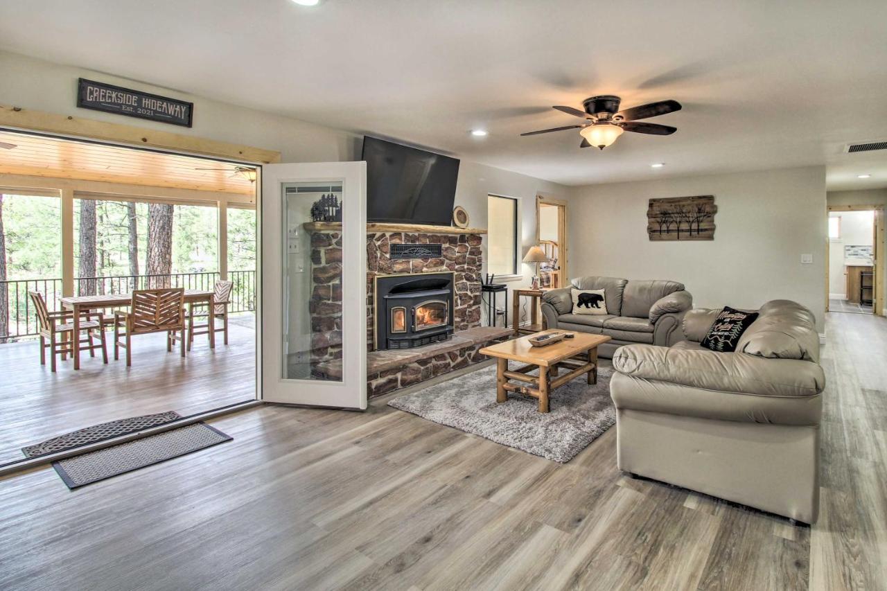 Pinetop Creekside Cabin Secret Game Room! Екстер'єр фото