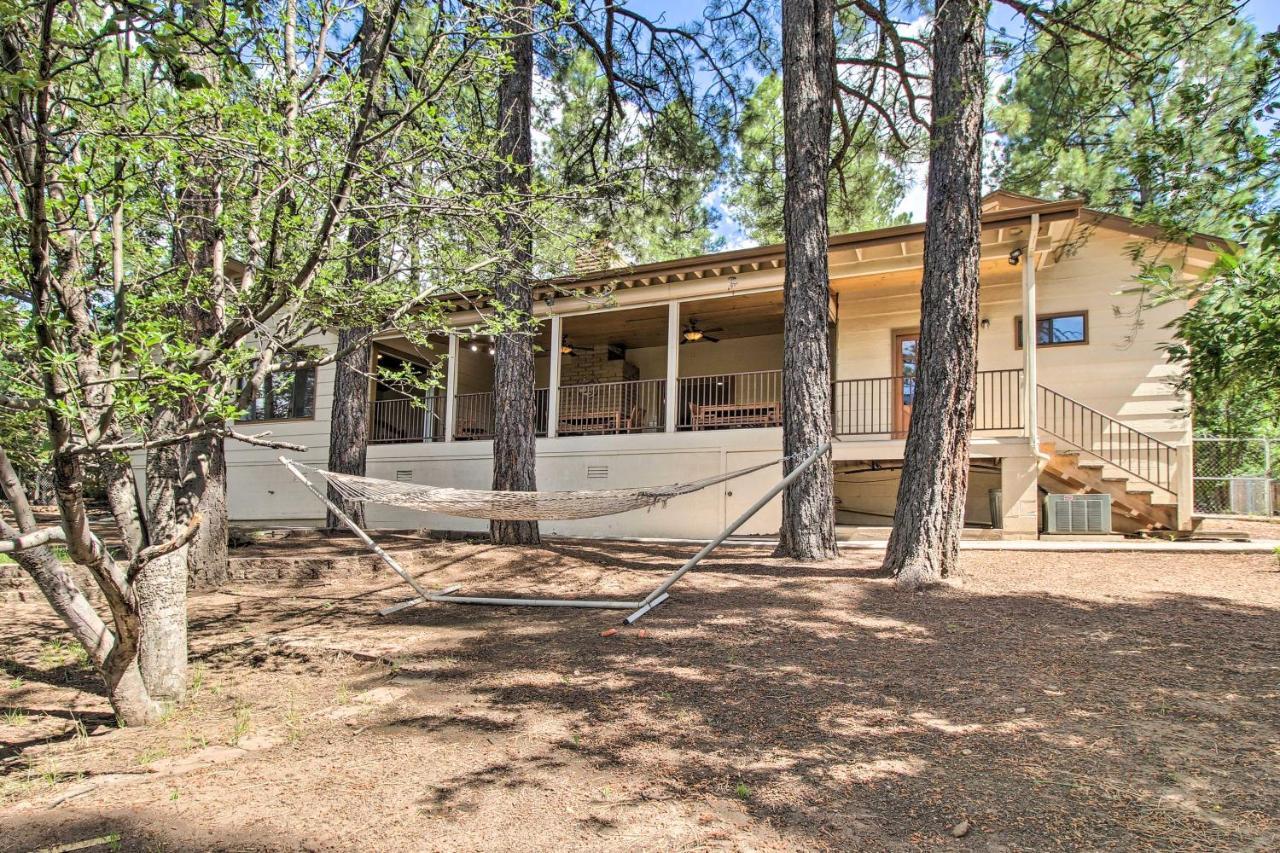 Pinetop Creekside Cabin Secret Game Room! Екстер'єр фото