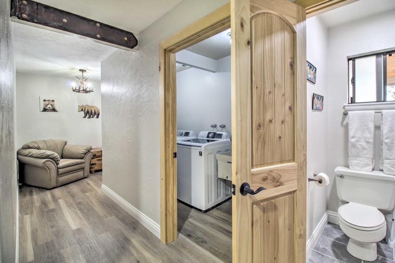 Pinetop Creekside Cabin Secret Game Room! Екстер'єр фото