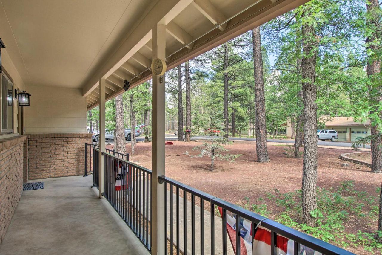 Pinetop Creekside Cabin Secret Game Room! Екстер'єр фото